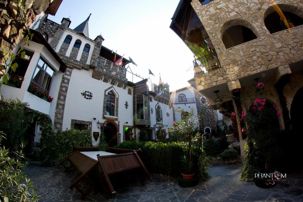 Hunter Prince Castle Hotel Турда Екстериор снимка