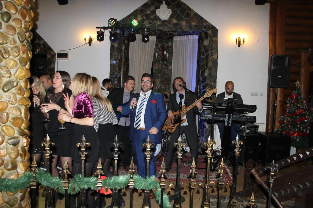 Hunter Prince Castle Hotel Турда Екстериор снимка