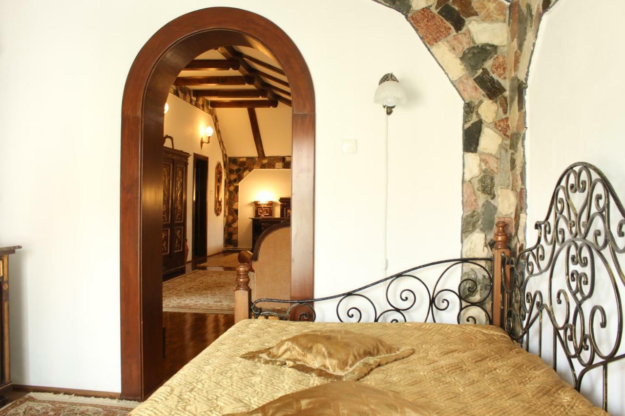 Hunter Prince Castle Hotel Турда Екстериор снимка