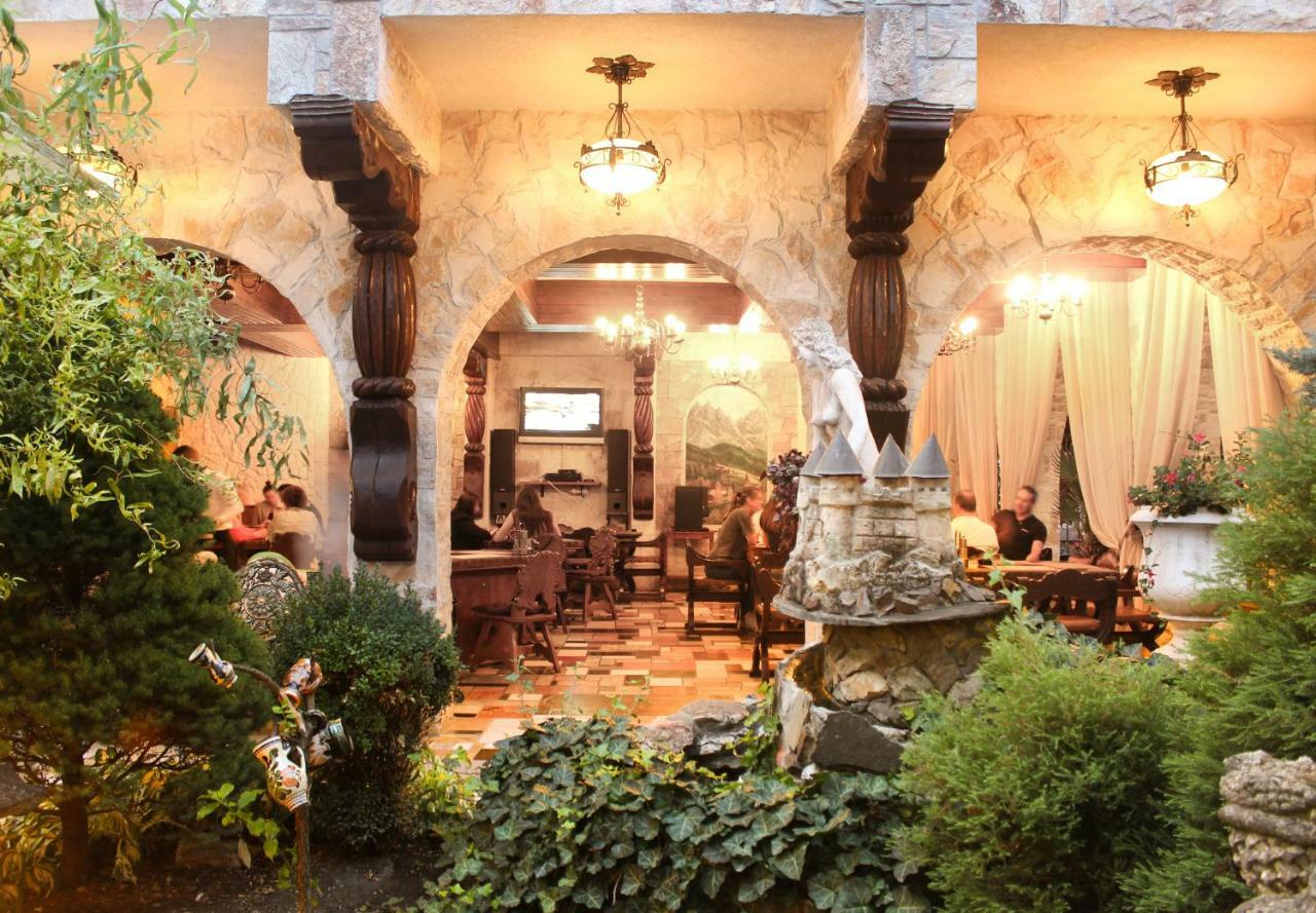 Hunter Prince Castle Hotel Турда Екстериор снимка